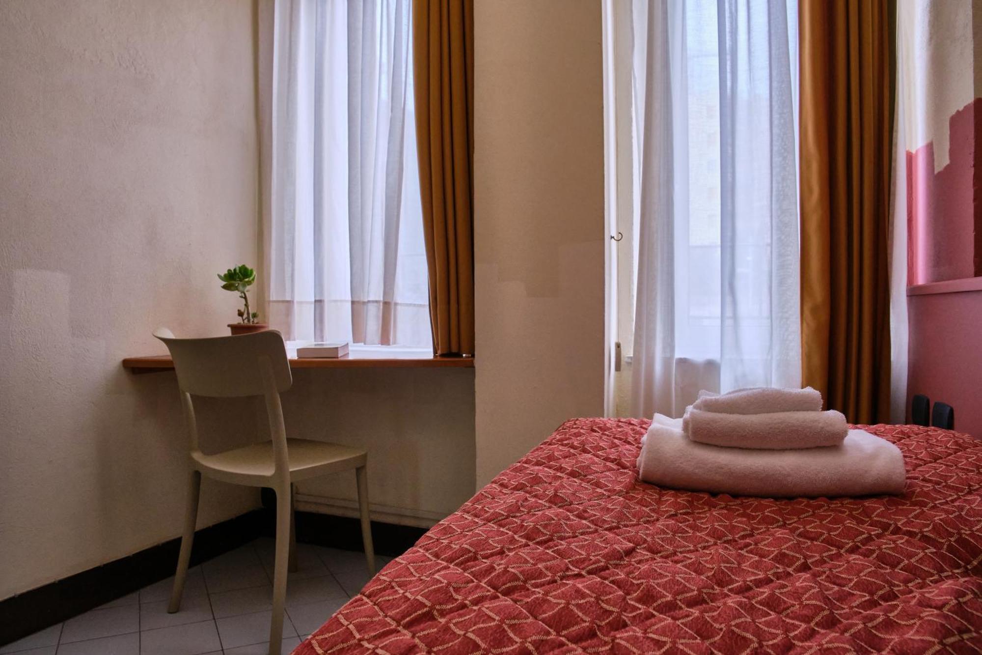 Hotel By 3*
