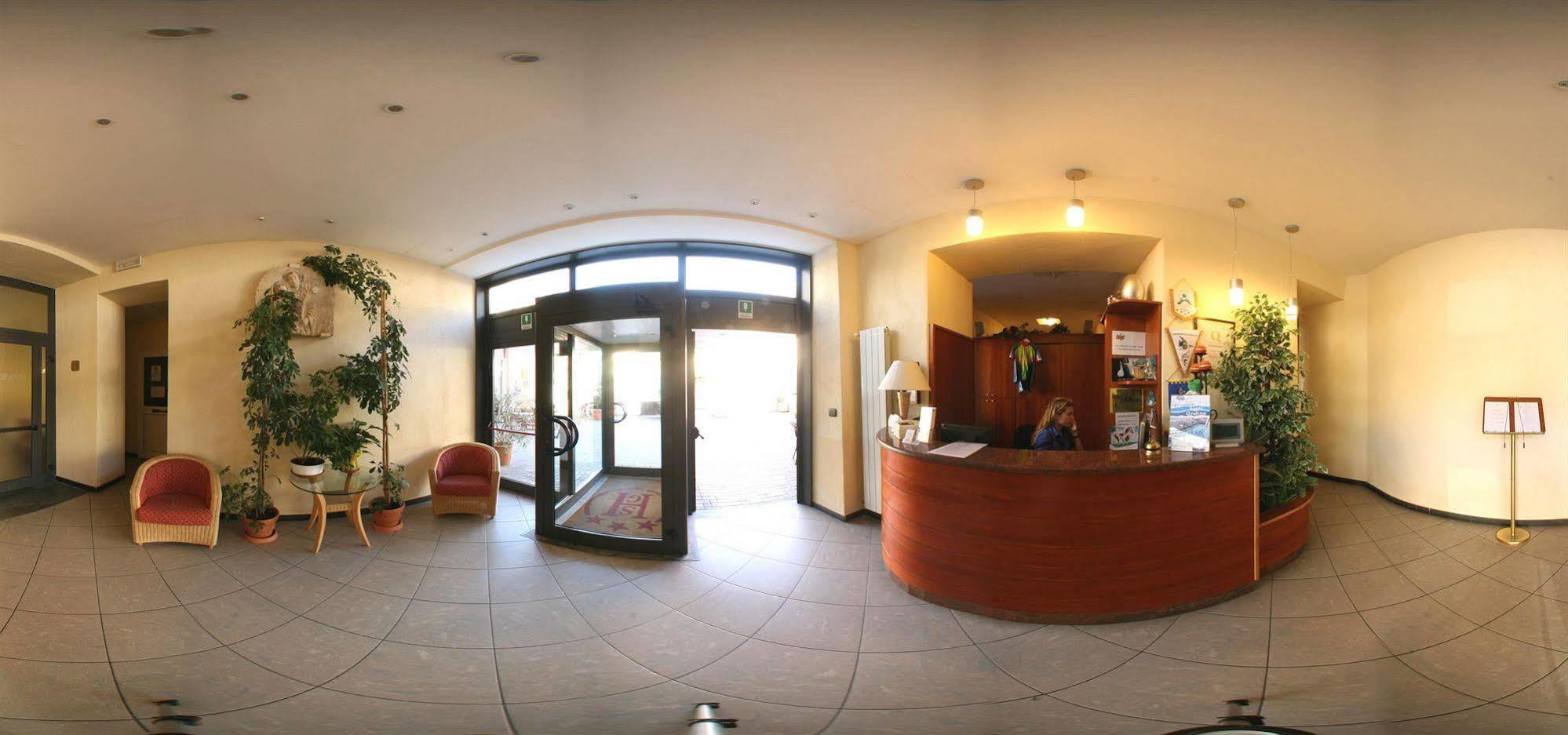 By Hotel Finale Ligure
